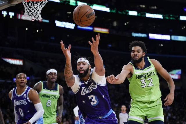 开云品牌-第三节累计净负多达86分，浓眉怒斥全队打得太烂