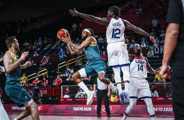 开云品牌-袋鼠军团从喧嚣归为沉寂 摘下铜牌成球队新目标